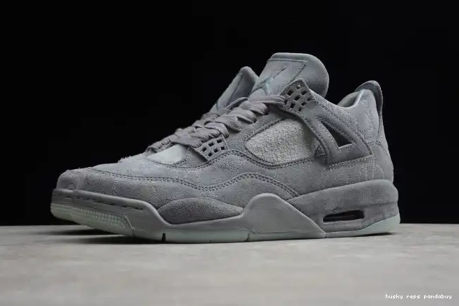 Cheap Husky 930155-003 4 Jordan KAWS Air Cool Grey x 0527